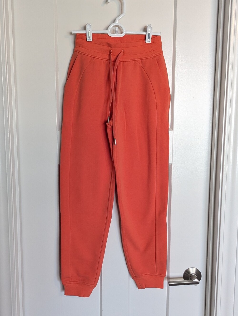 Lululemon High Rise Scuba 28" Jogger - Warm Coral Orange sz 0